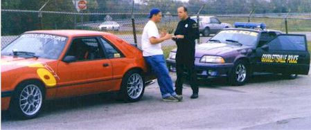 cops1.jpg (21207 bytes)