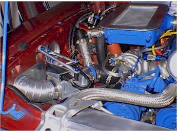 SmallEngineDetail.jpg (24958 bytes)