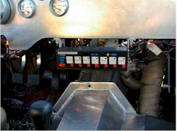 joe-interior250.jpg (11979 bytes)